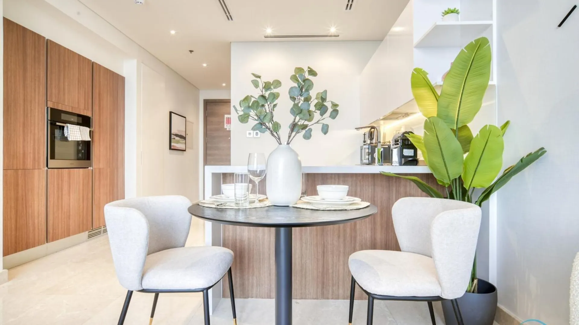 Alluring Studio At The Anwa By Omniyat Dubai Maritime City By Deluxe Holiday Homes