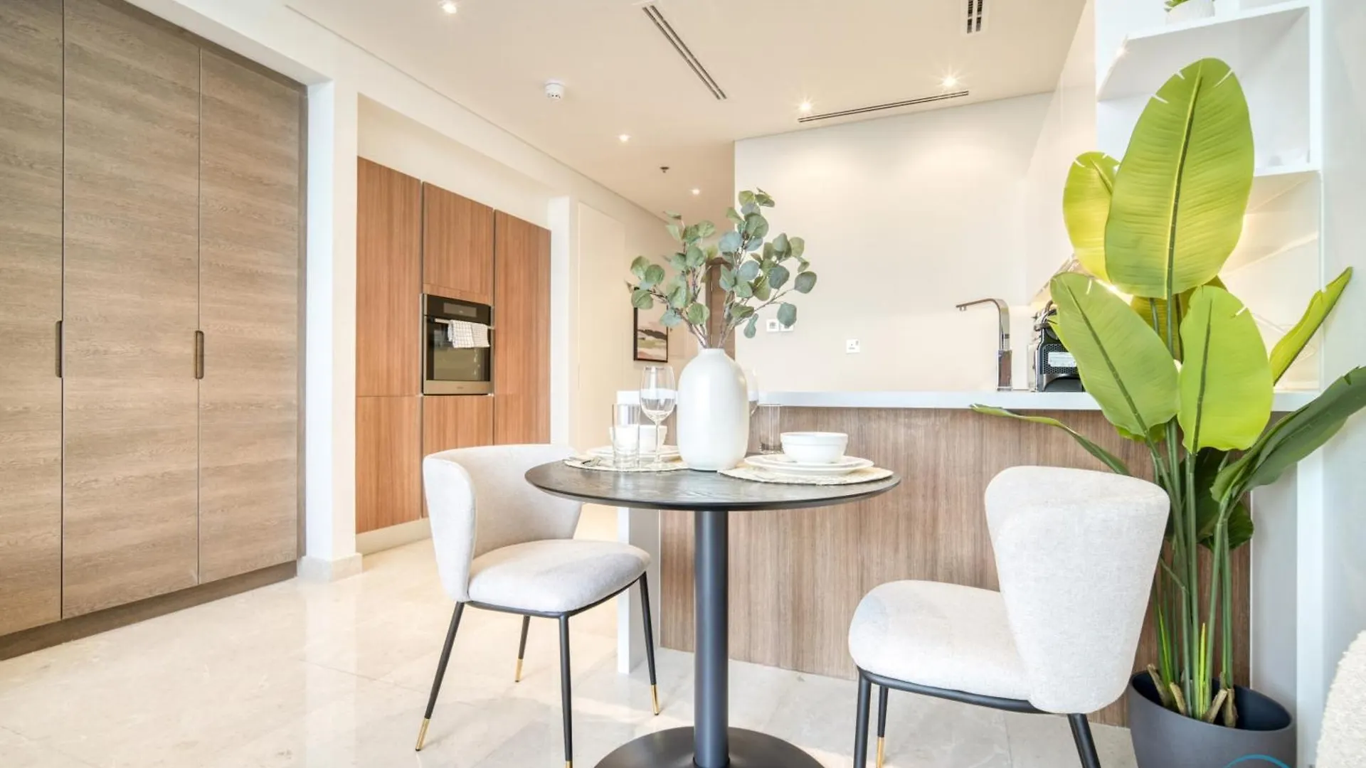 Alluring Studio At The Anwa By Omniyat Dubai Maritime City By Deluxe Holiday Homes